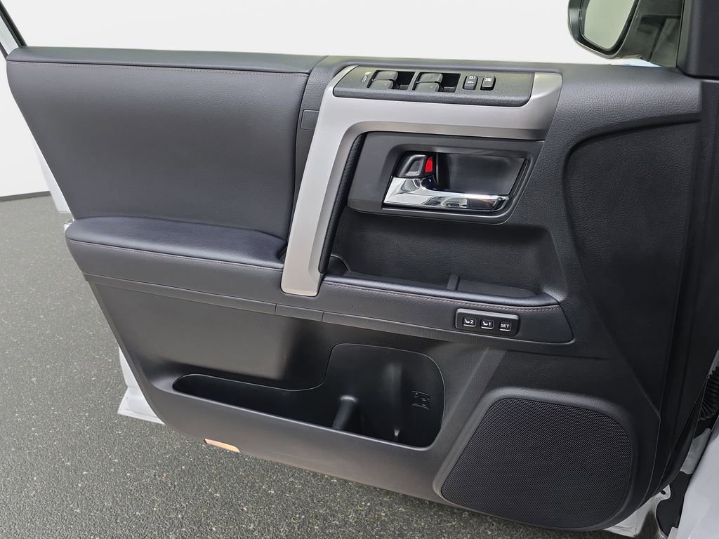Used 2024 Toyota 4Runner Limited image 27