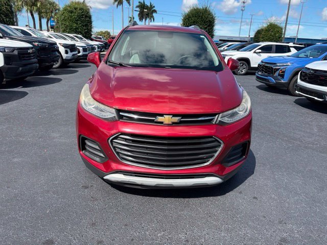 Used 2018 Chevrolet Trax LT w/ Driver Confidence Package FWD image 2