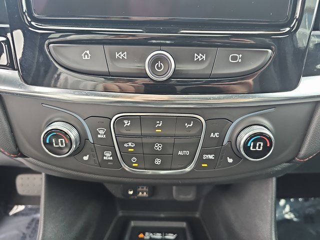 Used 2023 Chevrolet Traverse RS image 26