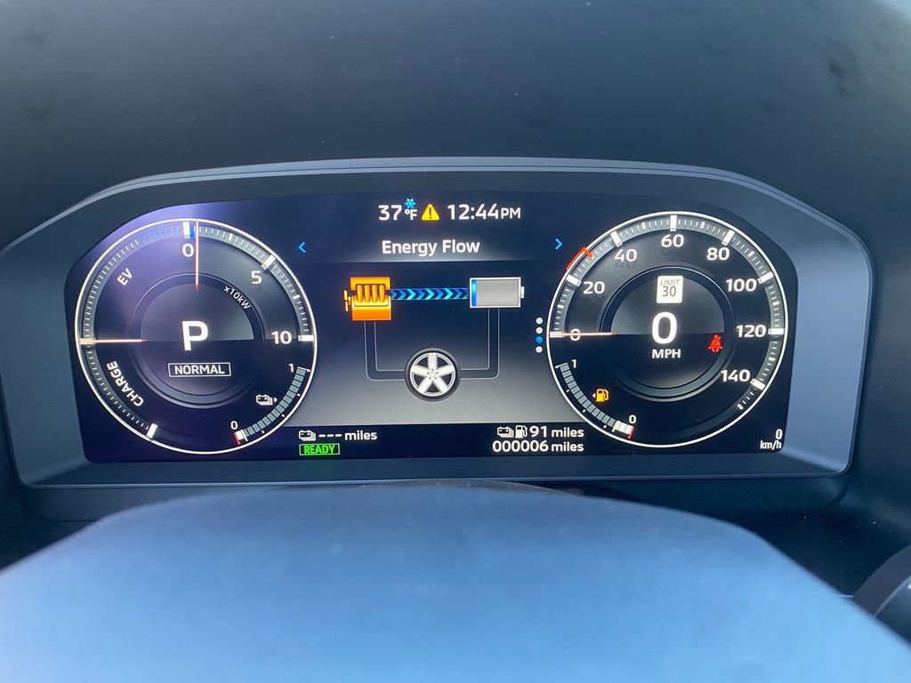 New 2025 Mitsubishi Outlander SE image 18