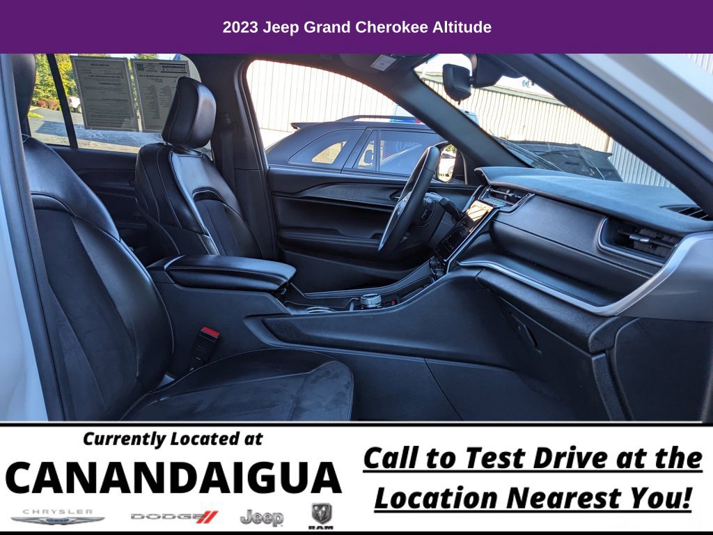 Used 2023 Jeep Grand Cherokee Altitude AWD/4WD image 24