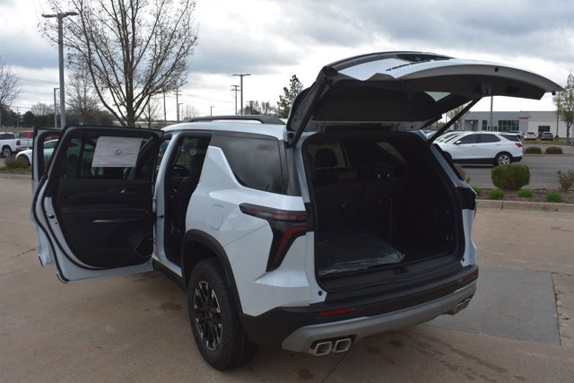 New 2026 Chevrolet Traverse Z71 image 18