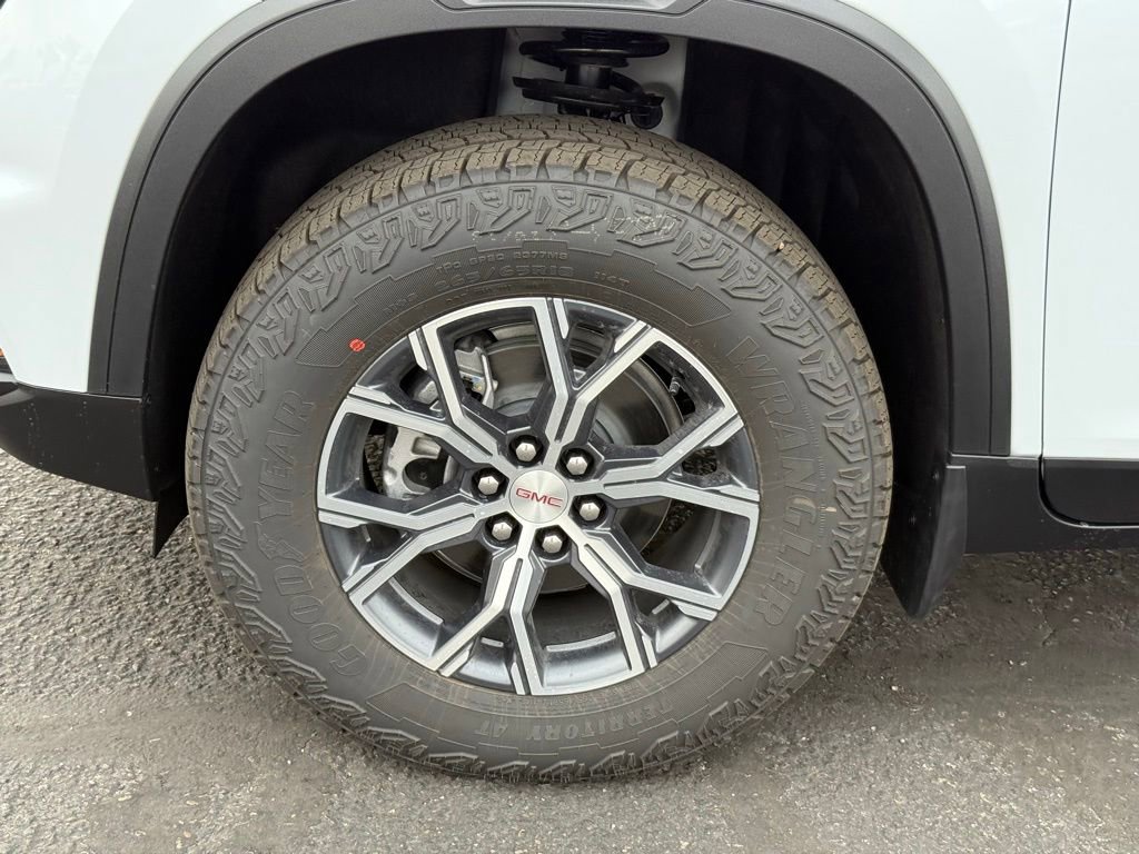 New 2026 GMC Acadia AT4 image 9