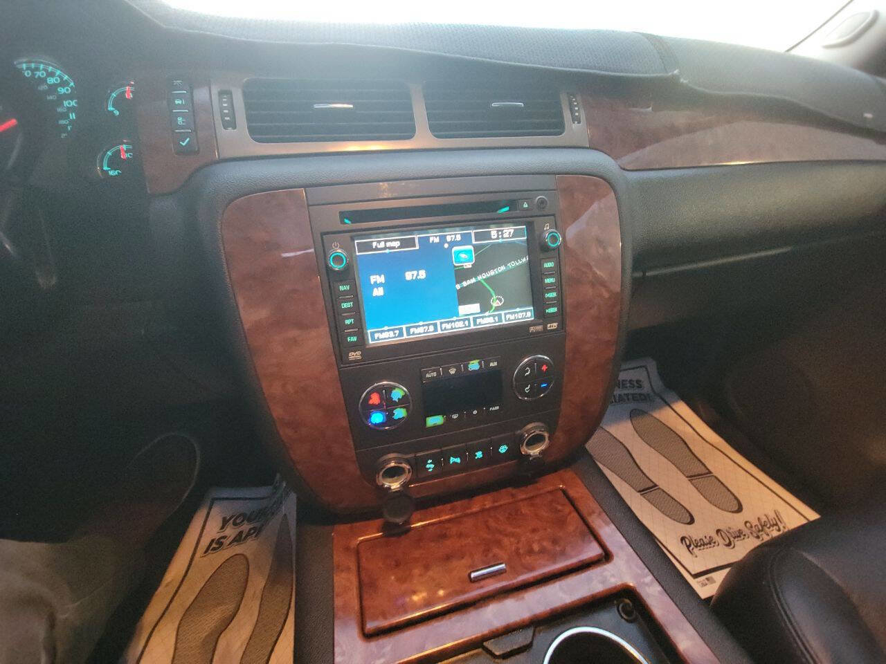 Used 2008 Chevrolet Tahoe LTZ w/ LTZ Preferred Equipment Group image 24