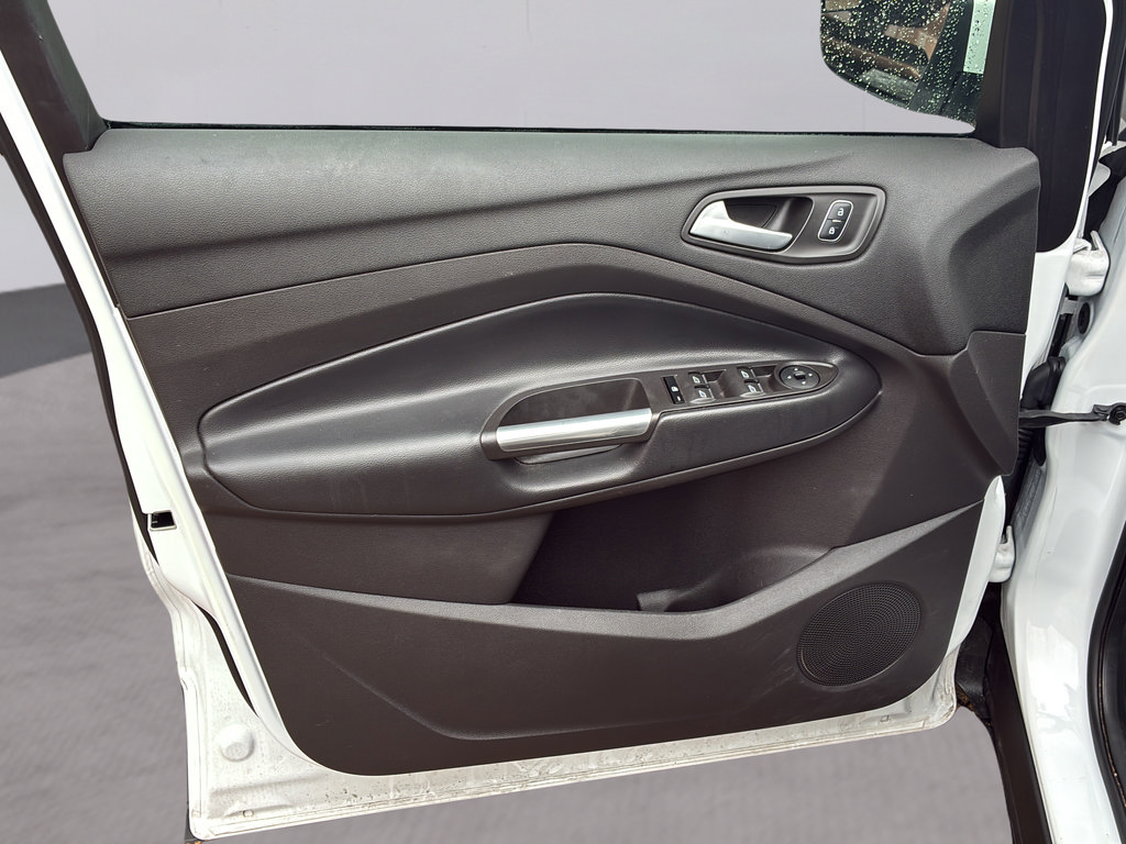 Used 2019 Ford Escape SEL FWD image 19