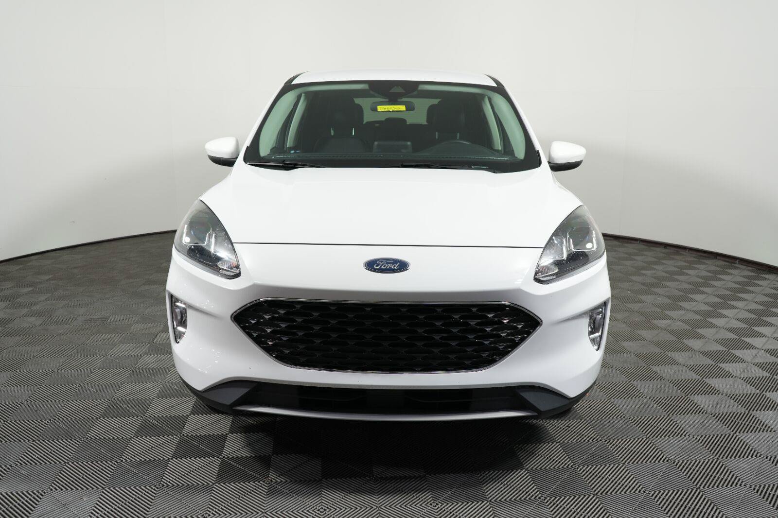 Used 2022 Ford Escape SEL AWD/4WD image 2