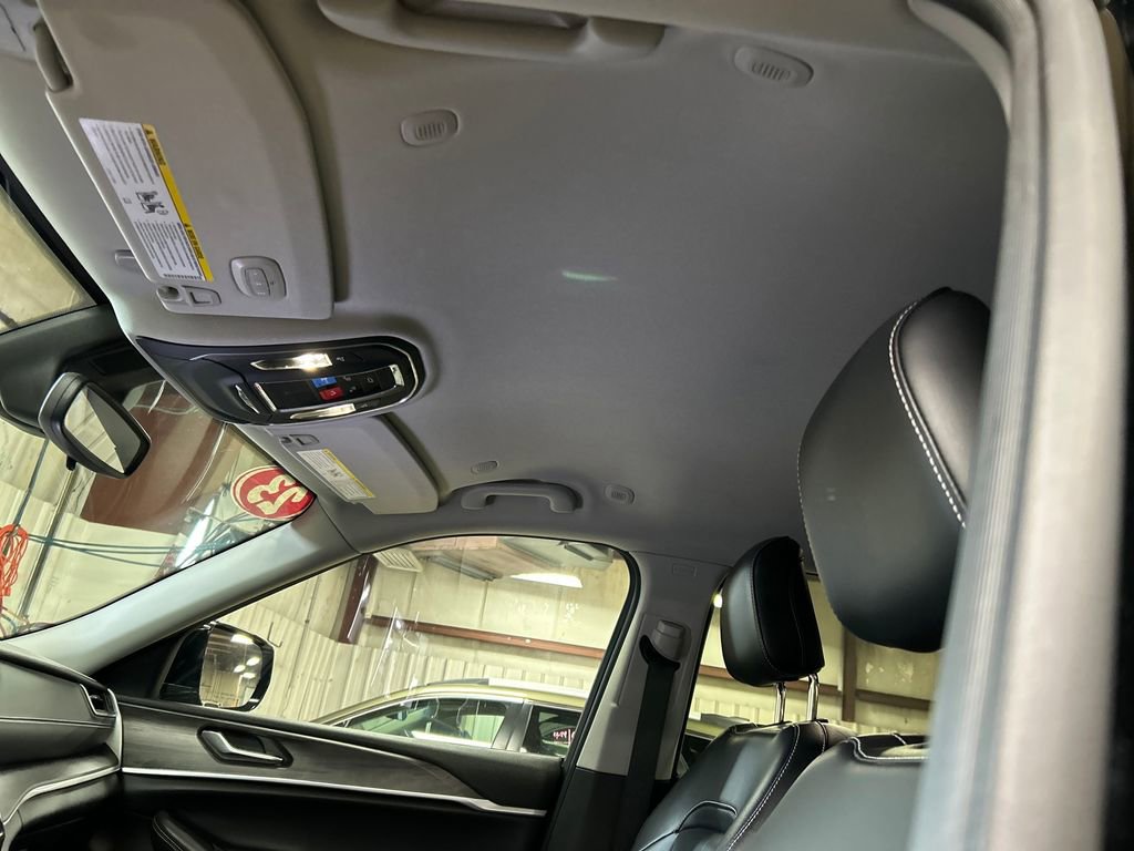 Certified 2023 Jeep Grand Cherokee L Limited AWD/4WD image 13