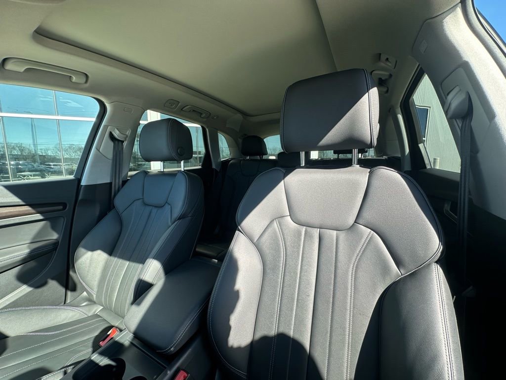 Certified 2025 Audi Q5 2.0T Premium Plus w/ Premium Plus Package image 10