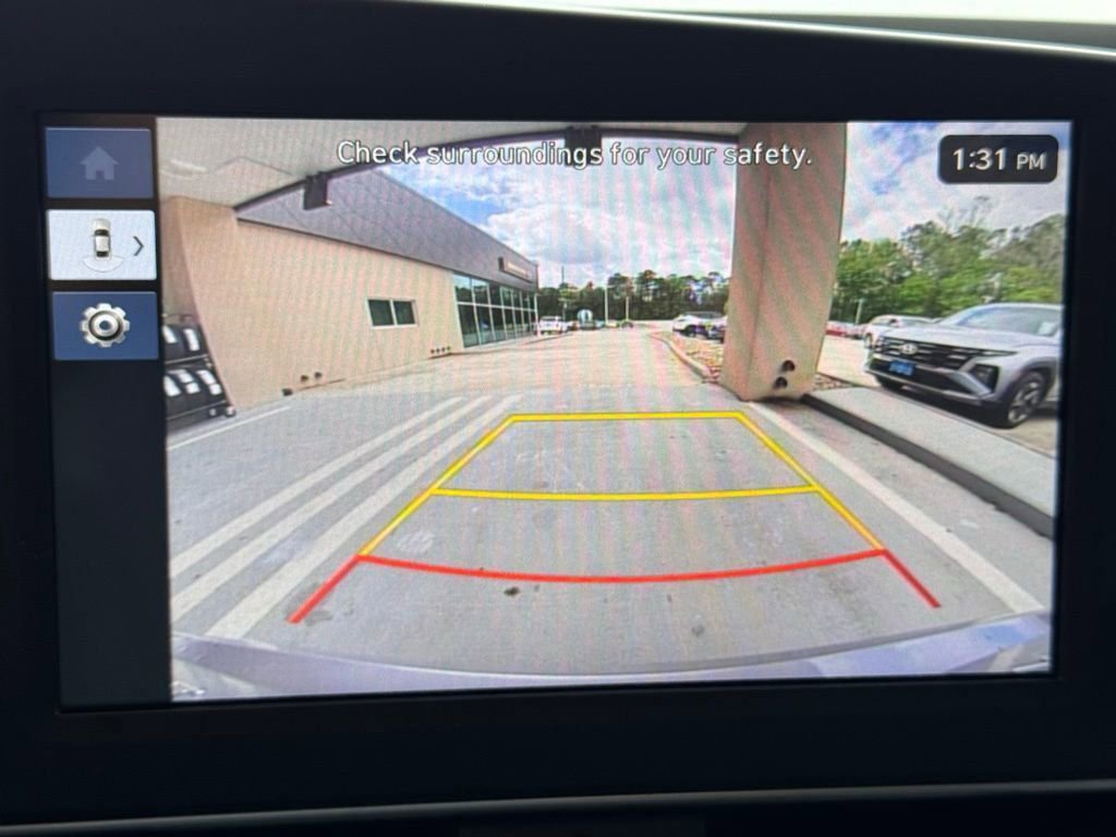 Used 2025 Hyundai Elantra Sport image 5