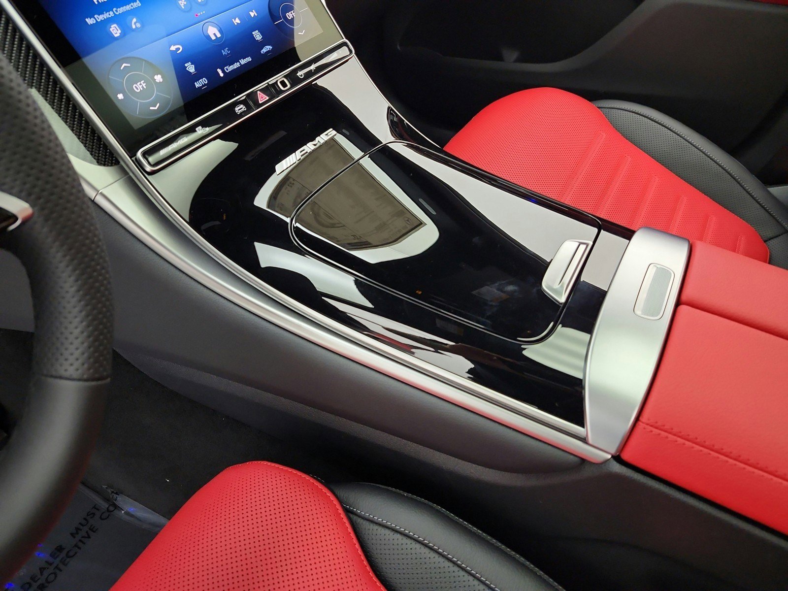 New 2026 Mercedes-Benz GLC 43 AMG 4MATIC image 9