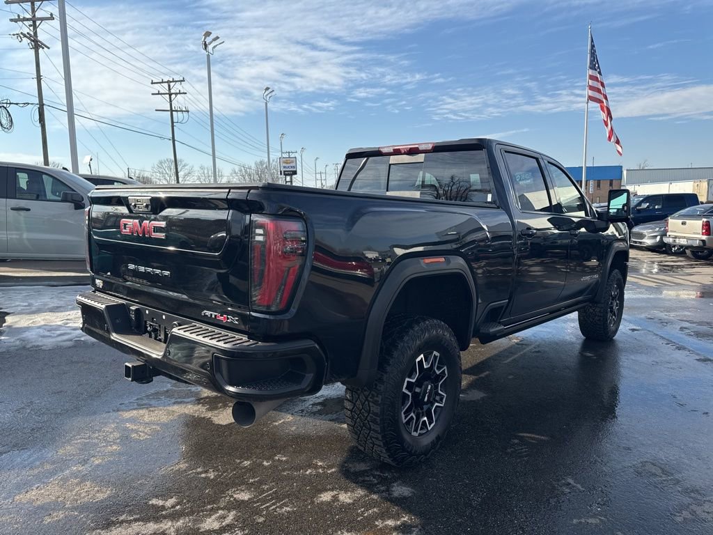 Used 2024 GMC Sierra 2500 AT4X image 5