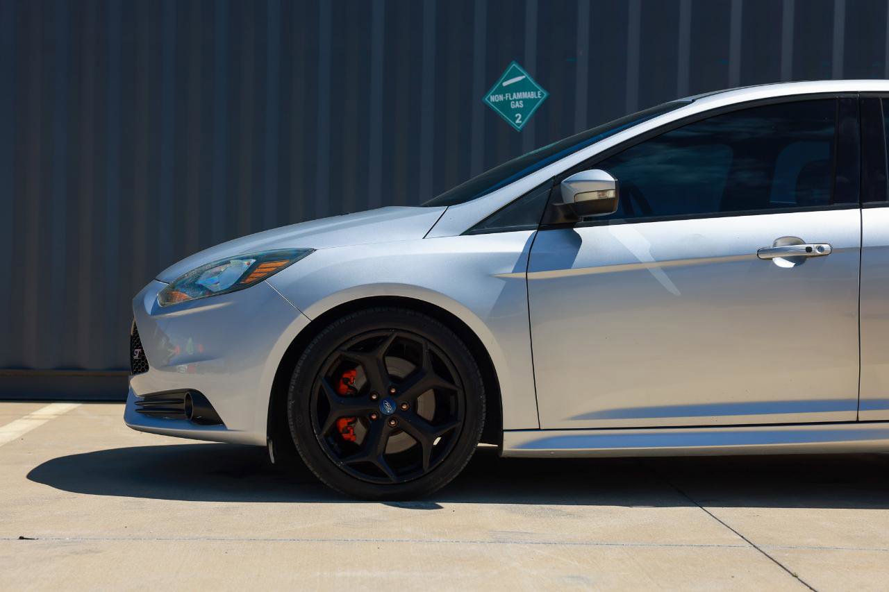 Used 2014 Ford Focus ST image 25