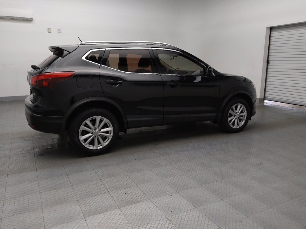 Used 2018 Nissan Rogue Sport SV image 10