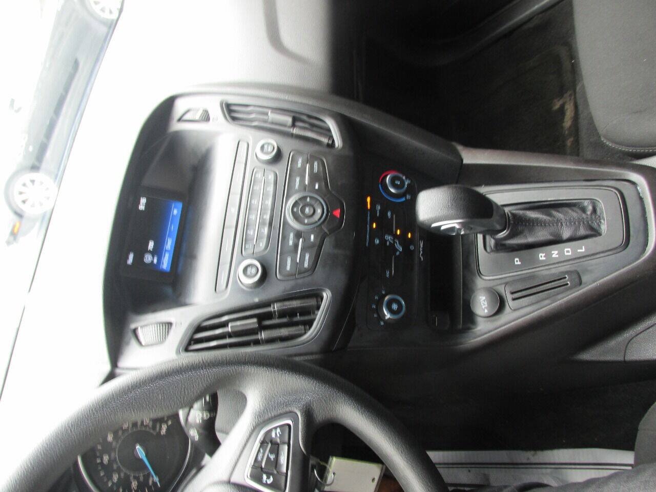Used 2018 Ford Focus S FWD image 50