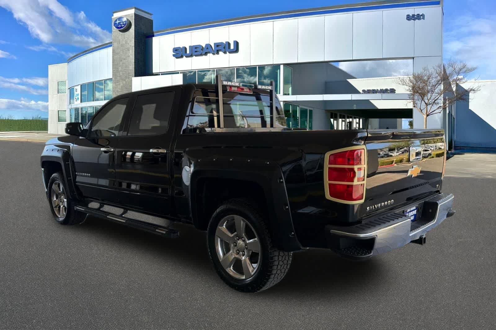 Used 2018 Chevrolet Silverado 1500 LT w/ All Star Edition RWD image 8
