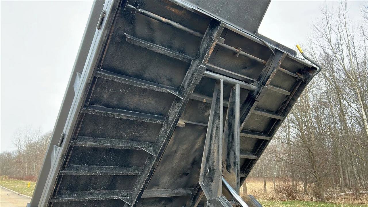 Used 2015 Ford F350 XL w/ Snow Plow Prep Package image 41