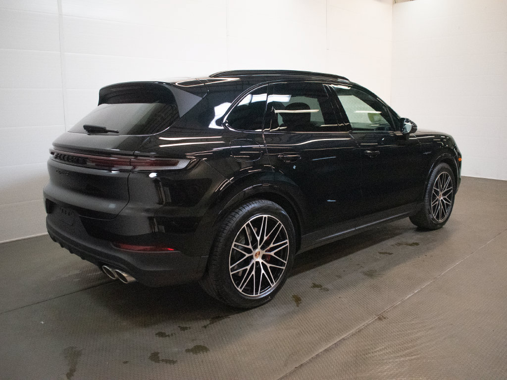 New 2026 Porsche Cayenne S AWD/4WD image 10
