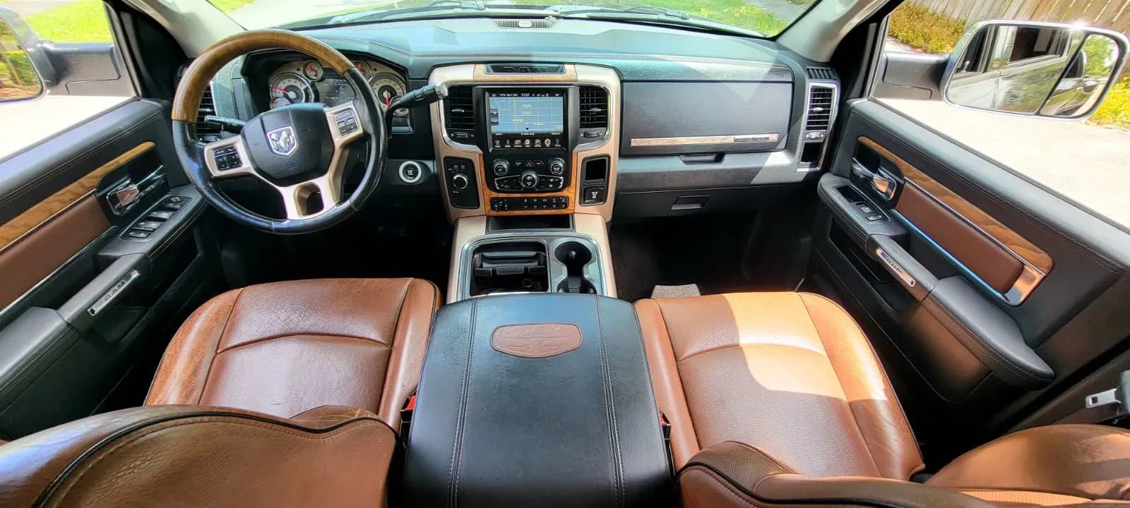 Used 2016 RAM 3500 Laramie Longhorn image 8