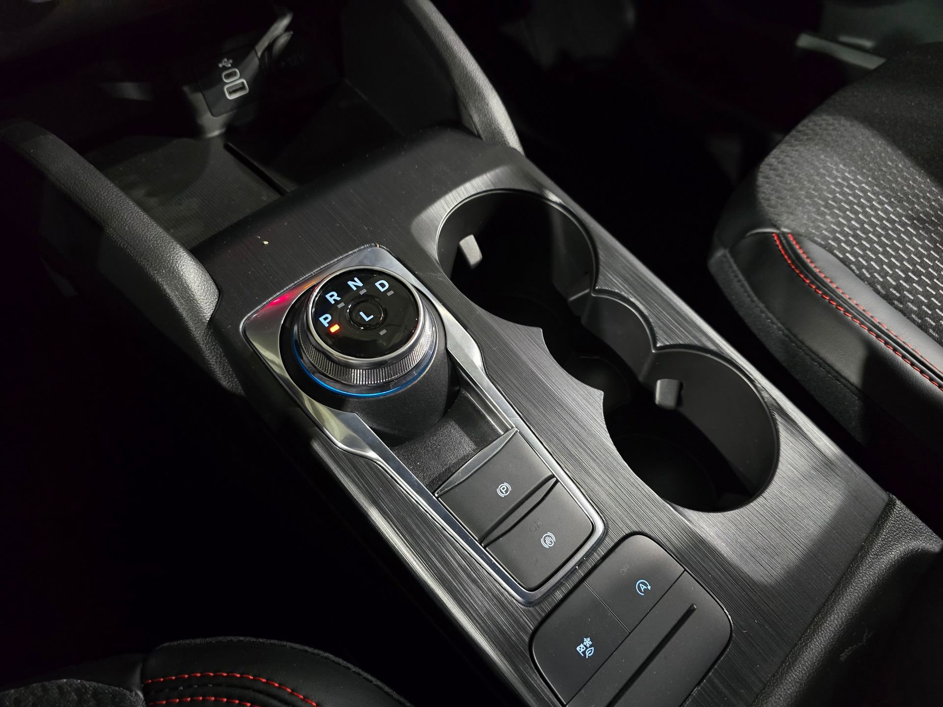 New 2025 Ford Escape ST-Line w/ Tech Pack #1 image 37