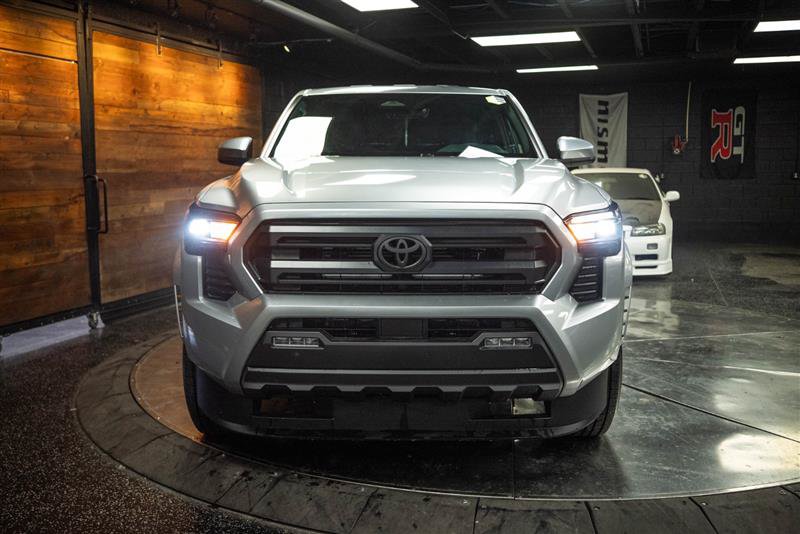 Used 2025 Toyota Tacoma SR5 RWD image 4