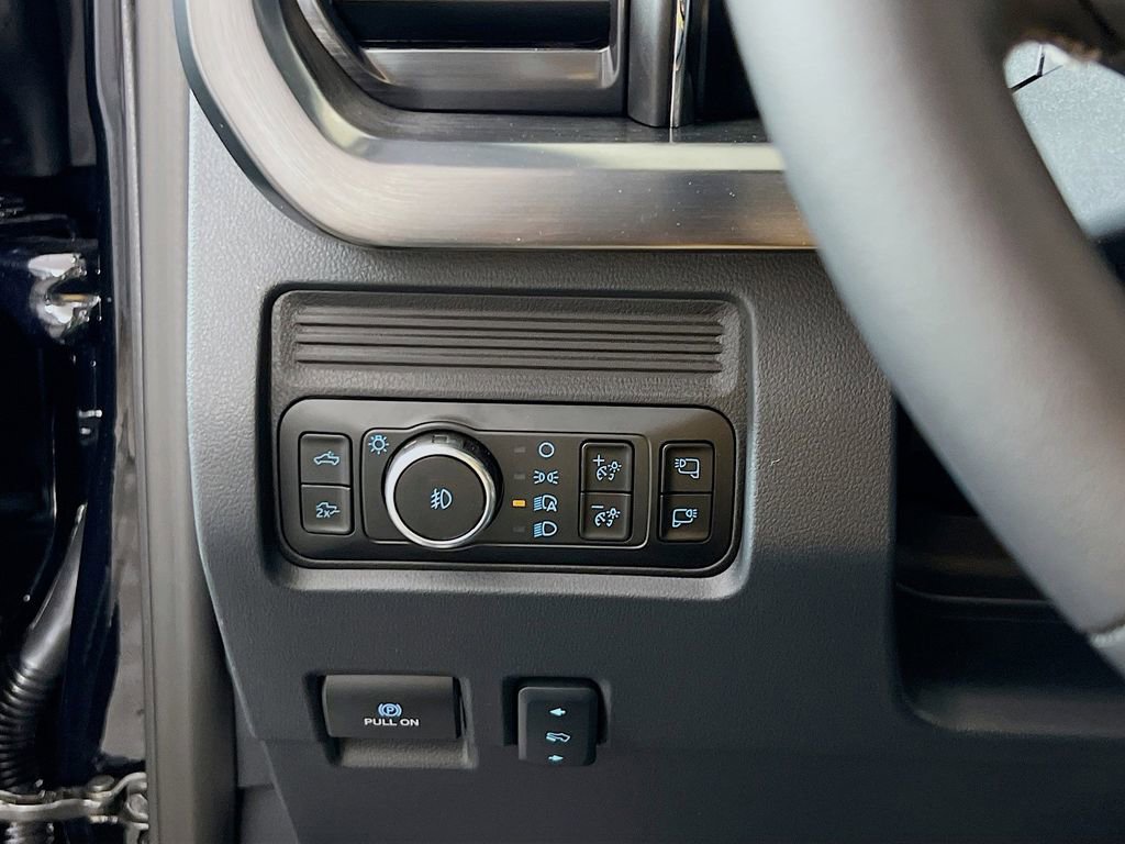 New 2025 Ford F350 Lariat w/ FX4 Off-Road Package image 19