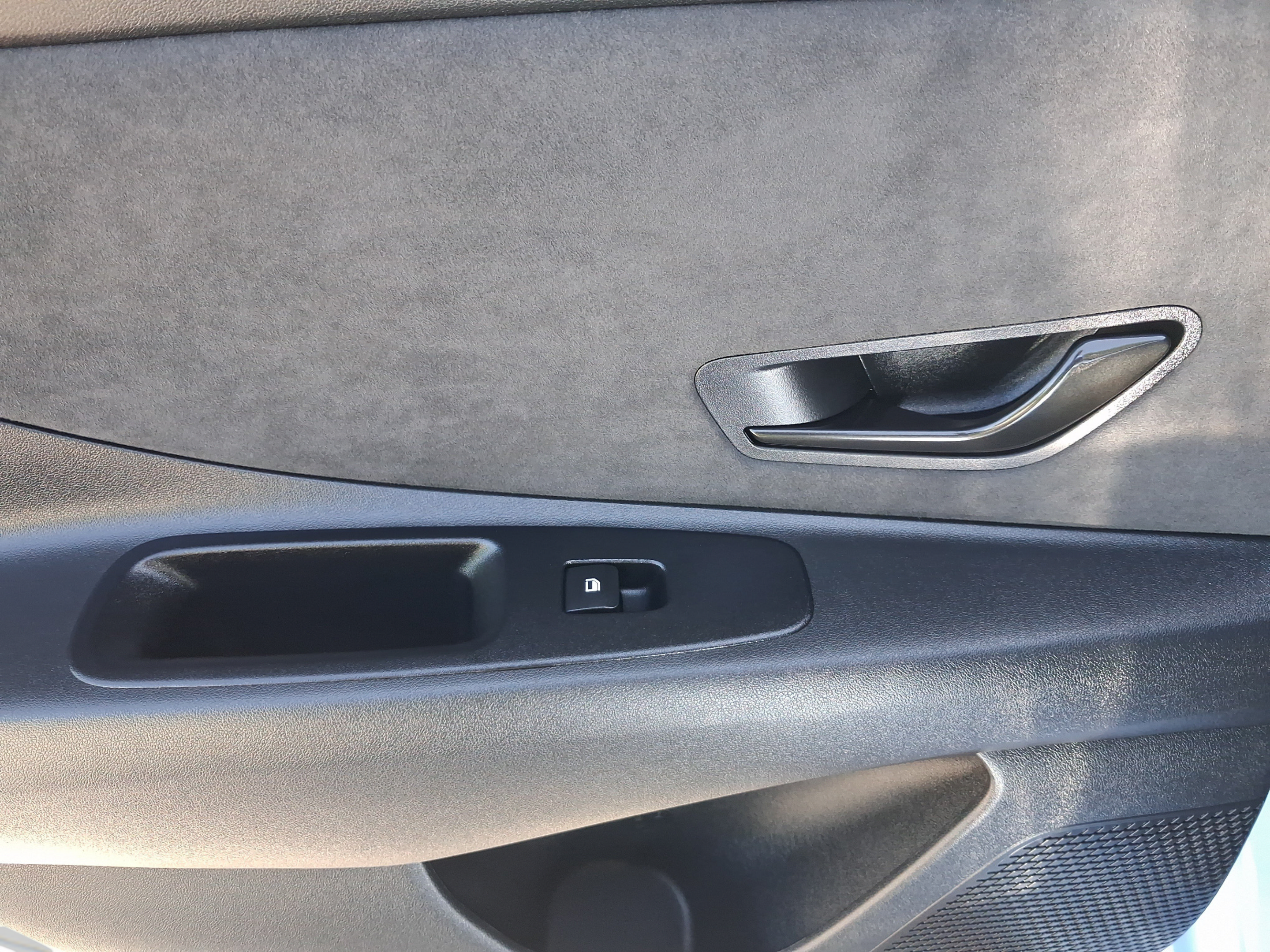 Used 2025 Hyundai Elantra N FWD image 27