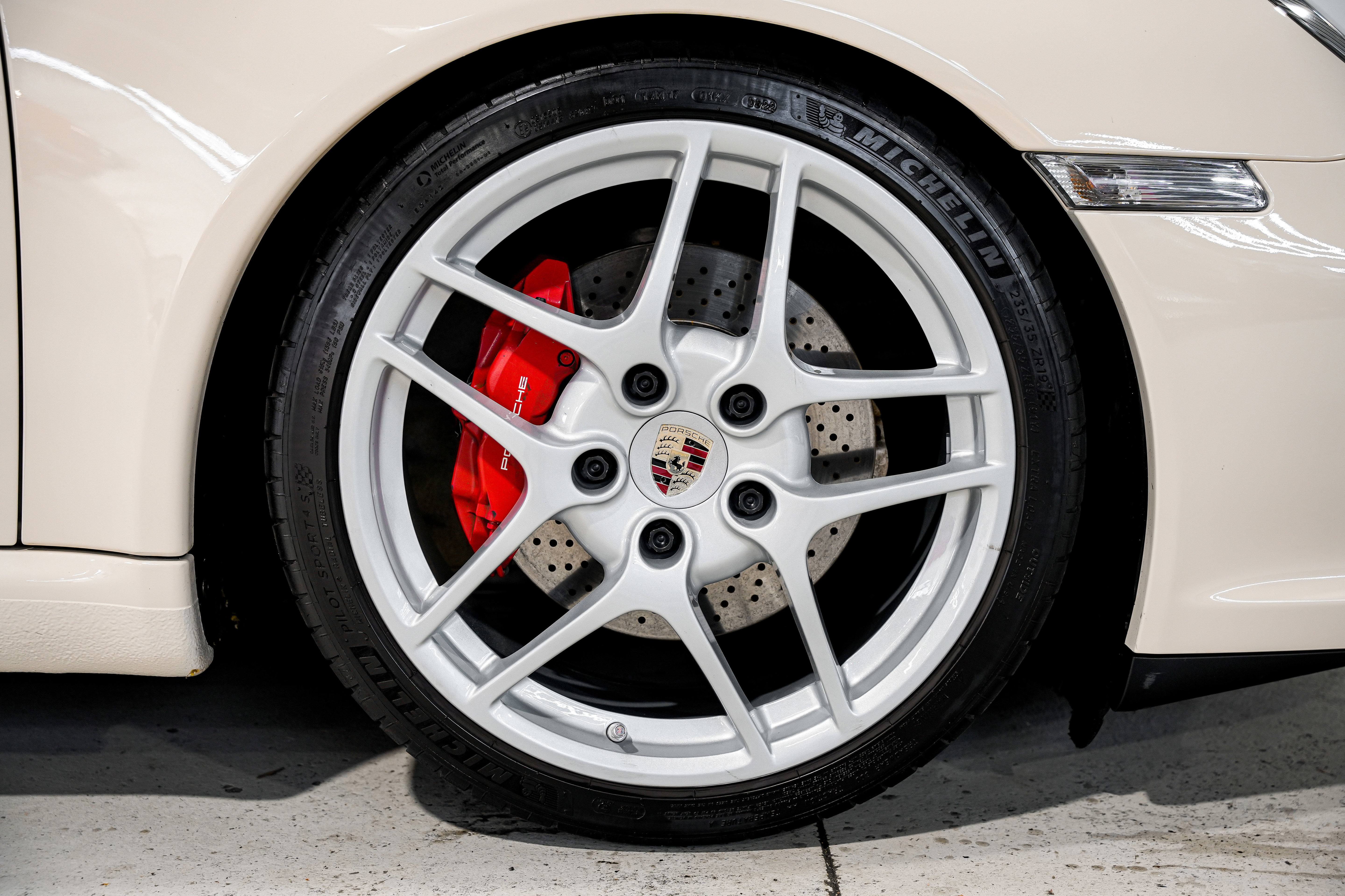Used 2010 Porsche 911 Carrera S image 45