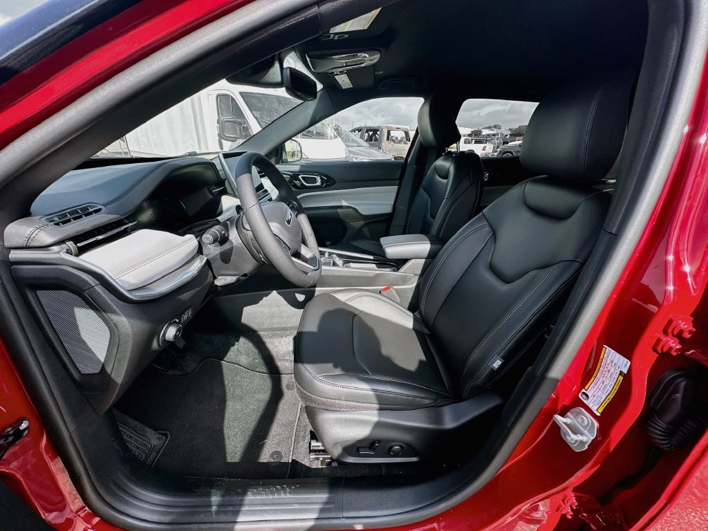 New 2026 Jeep Compass Limited AWD/4WD image 26