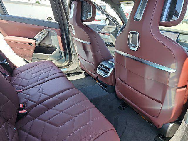 New 2025 BMW i7 xDrive60 image 11