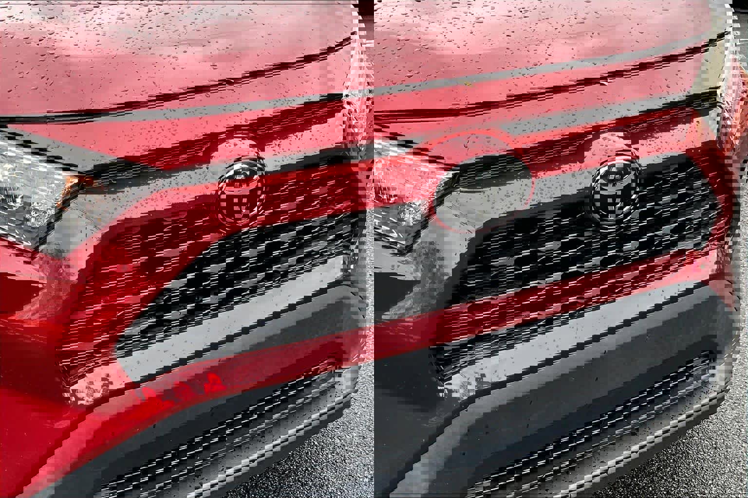 Used 2020 Toyota RAV4 XLE image 29