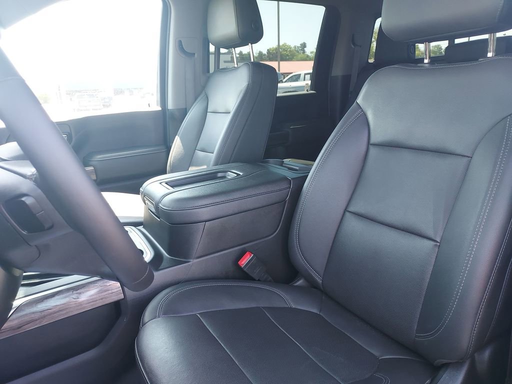 Used 2022 Chevrolet Silverado 2500 LTZ w/ LTZ Premium Package AWD/4WD image 17
