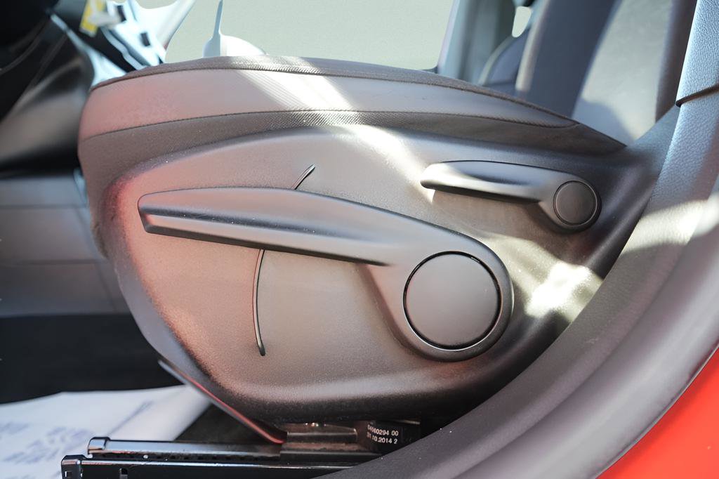 Used 2015 Jeep Renegade Trailhawk AWD/4WD image 21