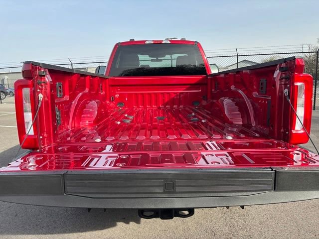 Used 2025 Ford F350 XLT image 11