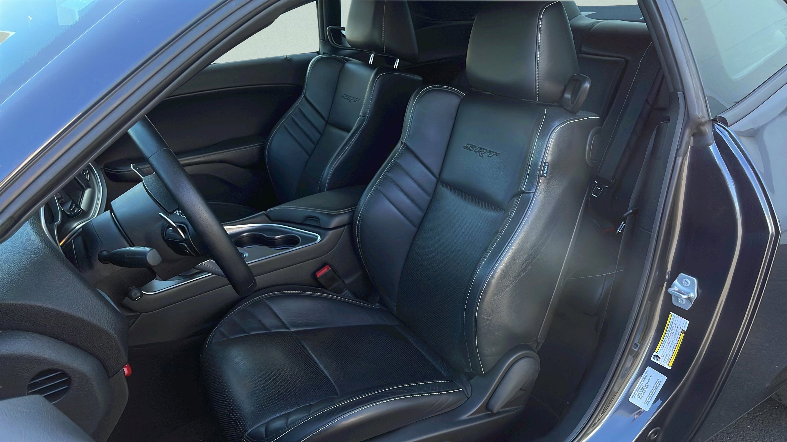 Used 2016 Dodge Challenger SRT w/ Technology Group RWD image 21
