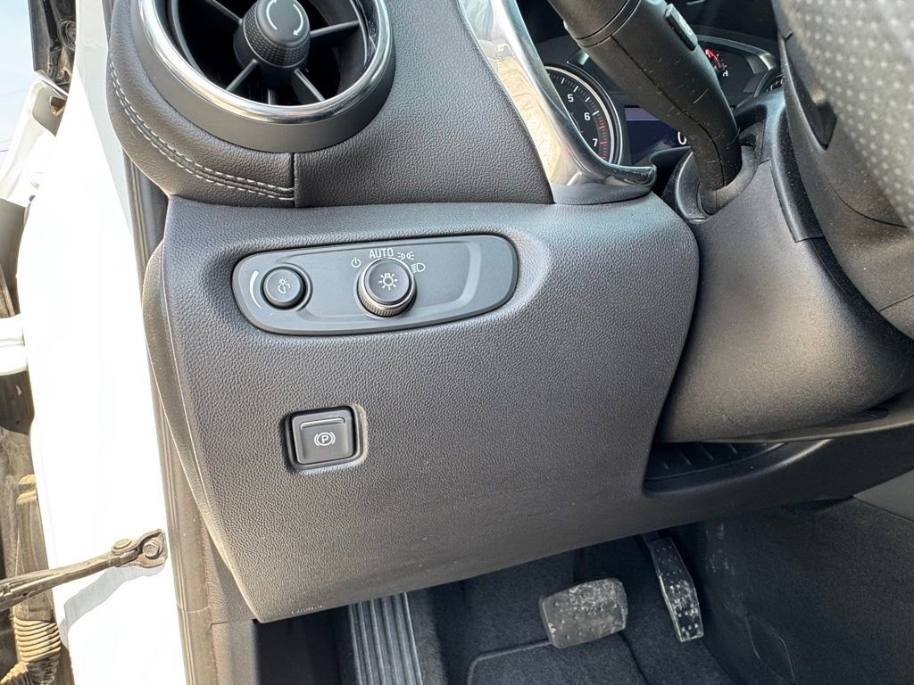 Used 2023 Chevrolet Blazer LT image 24