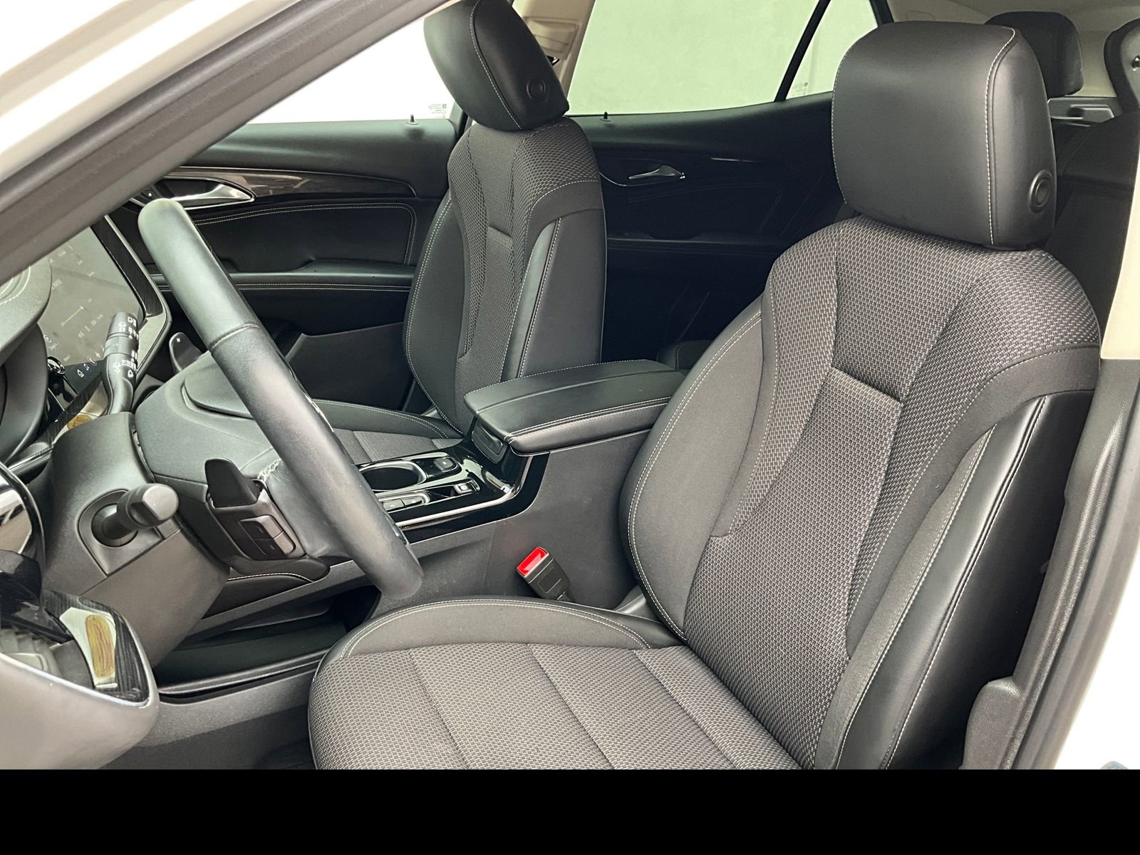 Used 2022 Buick Envision Preferred FWD image 8