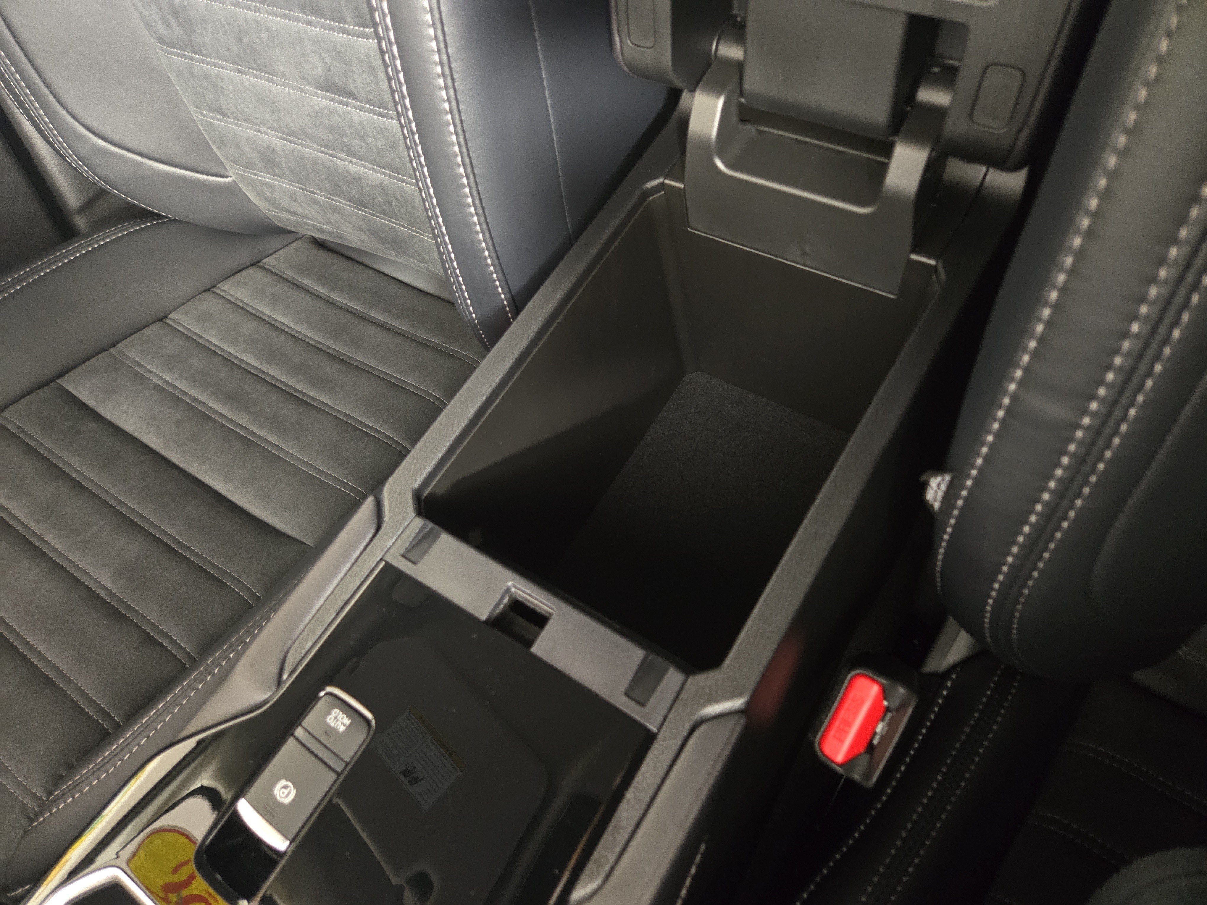 New 2026 Mitsubishi Outlander SE AWD/4WD image 28