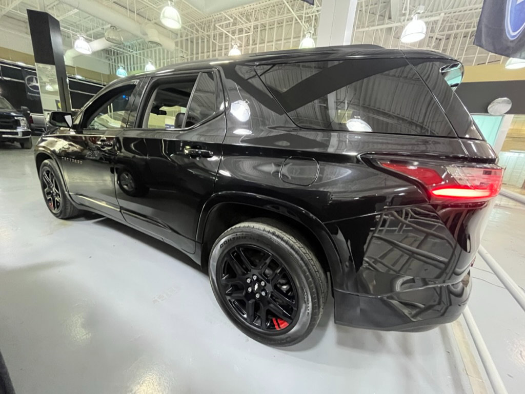 Used 2021 Chevrolet Traverse Premier w/ Redline Edition image 8