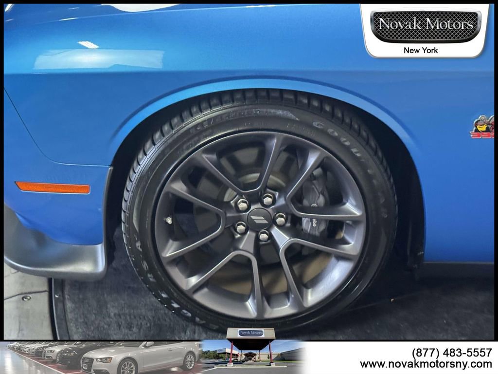 Used 2023 Dodge Challenger R/T Scat Pack w/ Plus Package RWD image 5