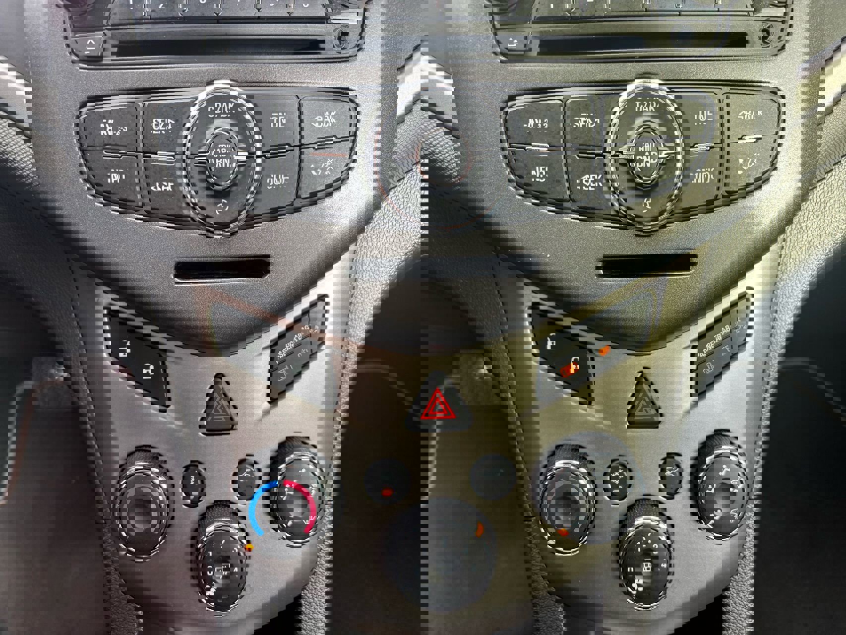 Used 2012 Chevrolet Sonic LT image 26