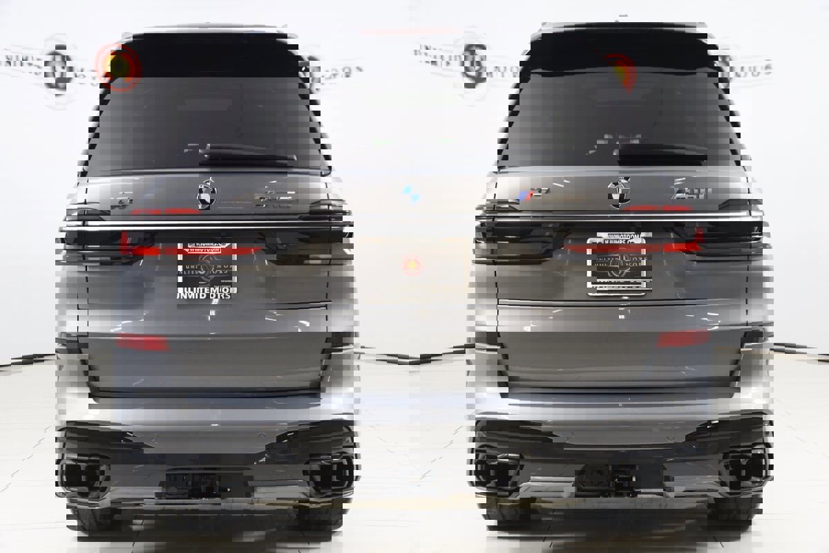 Used 2023 BMW X7 M60i w/ Executive Package image 60