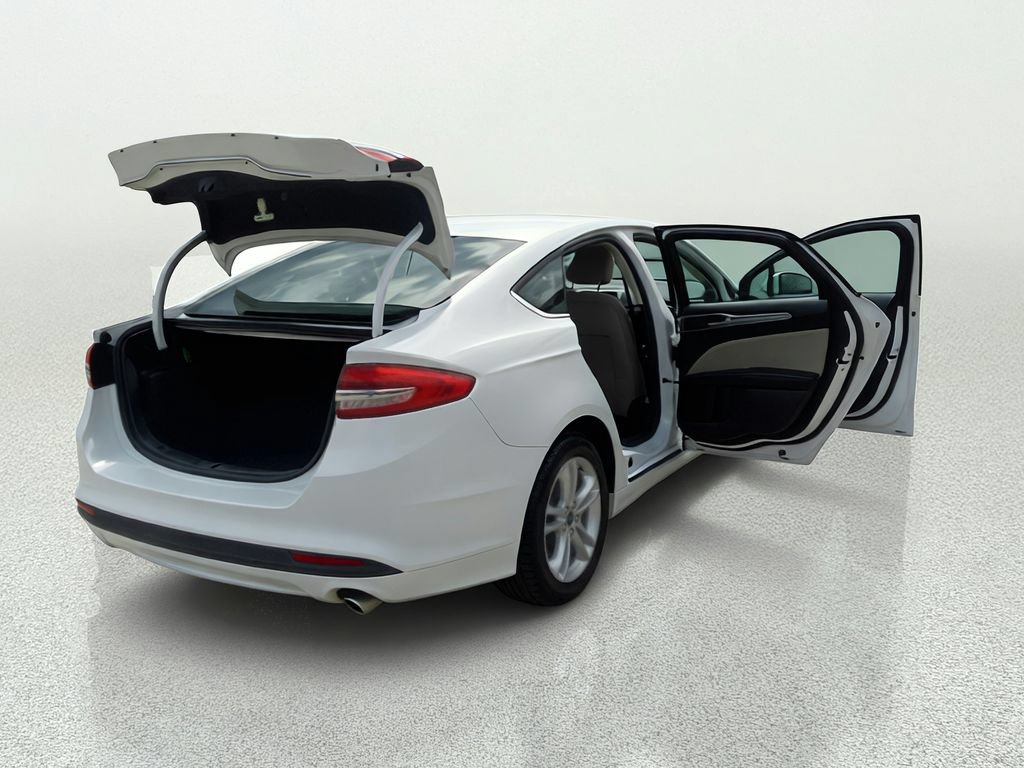 Used 2018 Ford Fusion S FWD image 15