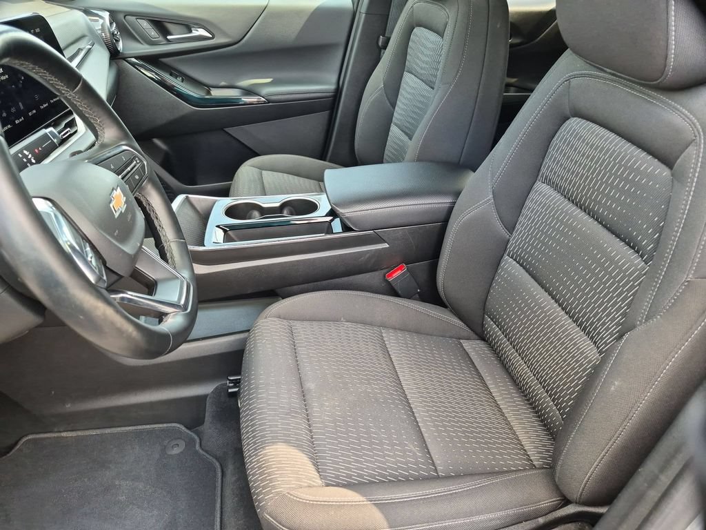 Used 2025 Chevrolet Equinox LT AWD/4WD image 25