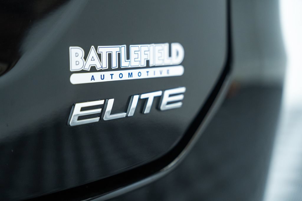 Used 2025 Honda Pilot Elite image 11