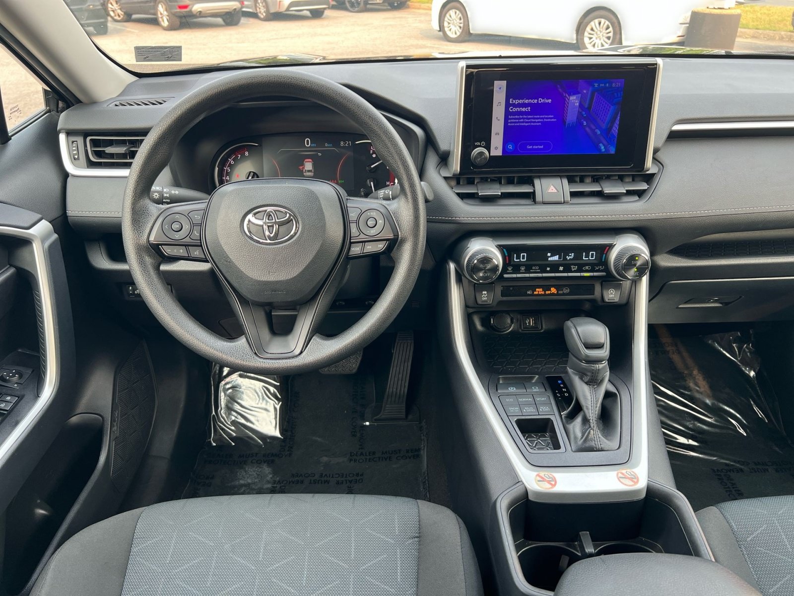 Used 2025 Toyota RAV4 XLE AWD/4WD image 23
