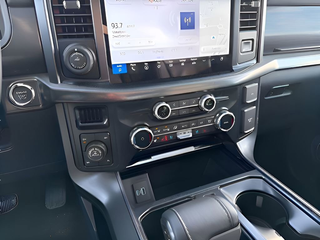 Used 2024 Ford F150 Lariat image 20