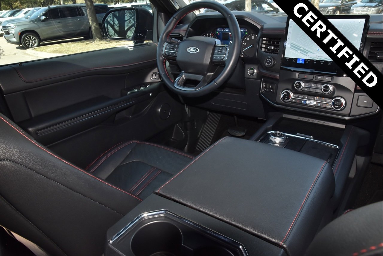 Certified 2023 Ford Expedition Limited image 16