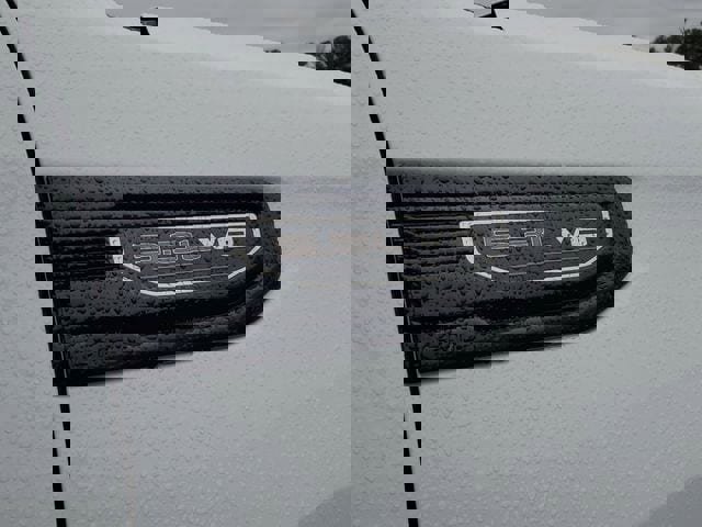 Used 2025 GMC Sierra 1500 Elevation w/ Preferred Package image 7