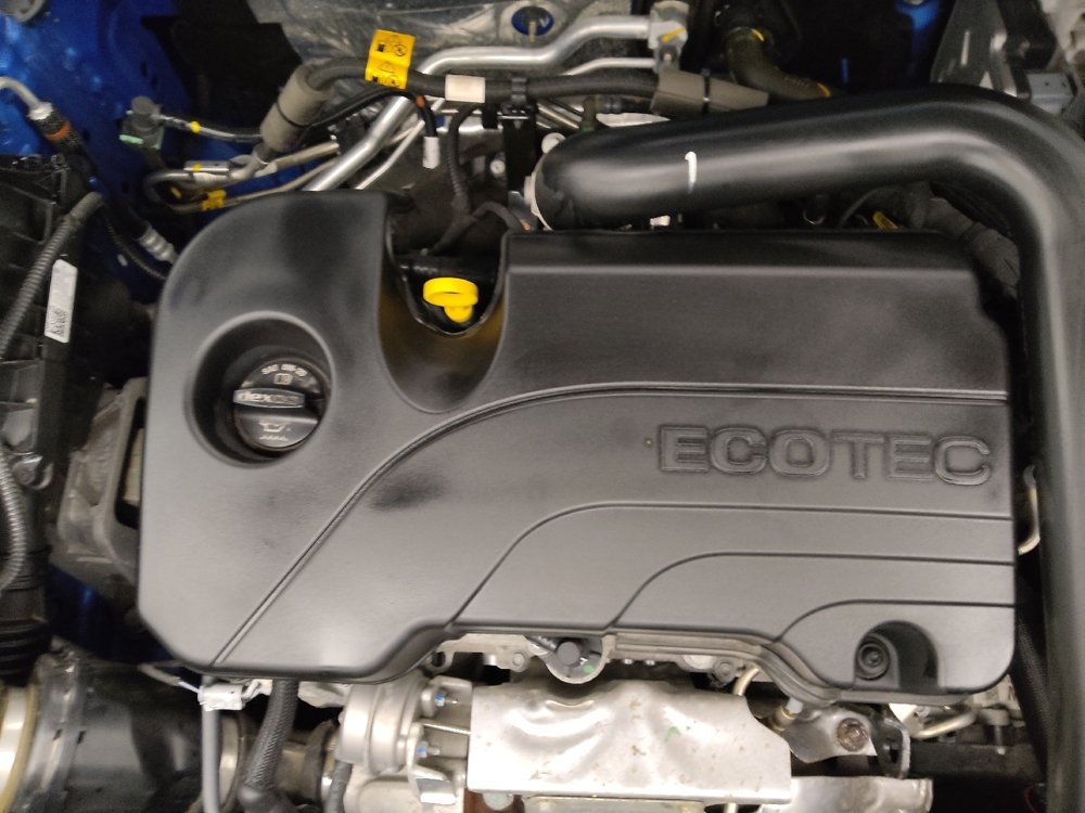 Used 2024 Chevrolet Equinox LT w/ LPO, Floor Liner Package FWD image 30