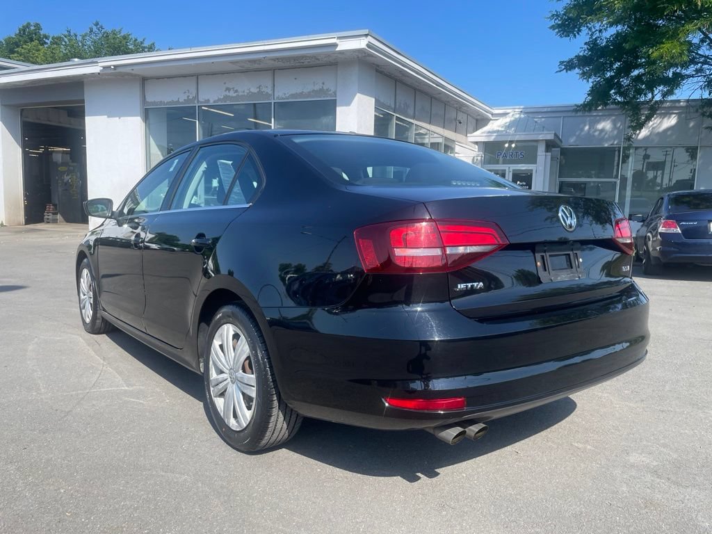 Used 2017 Volkswagen Jetta S w/ Jetta S Cold Weather Package FWD image 3
